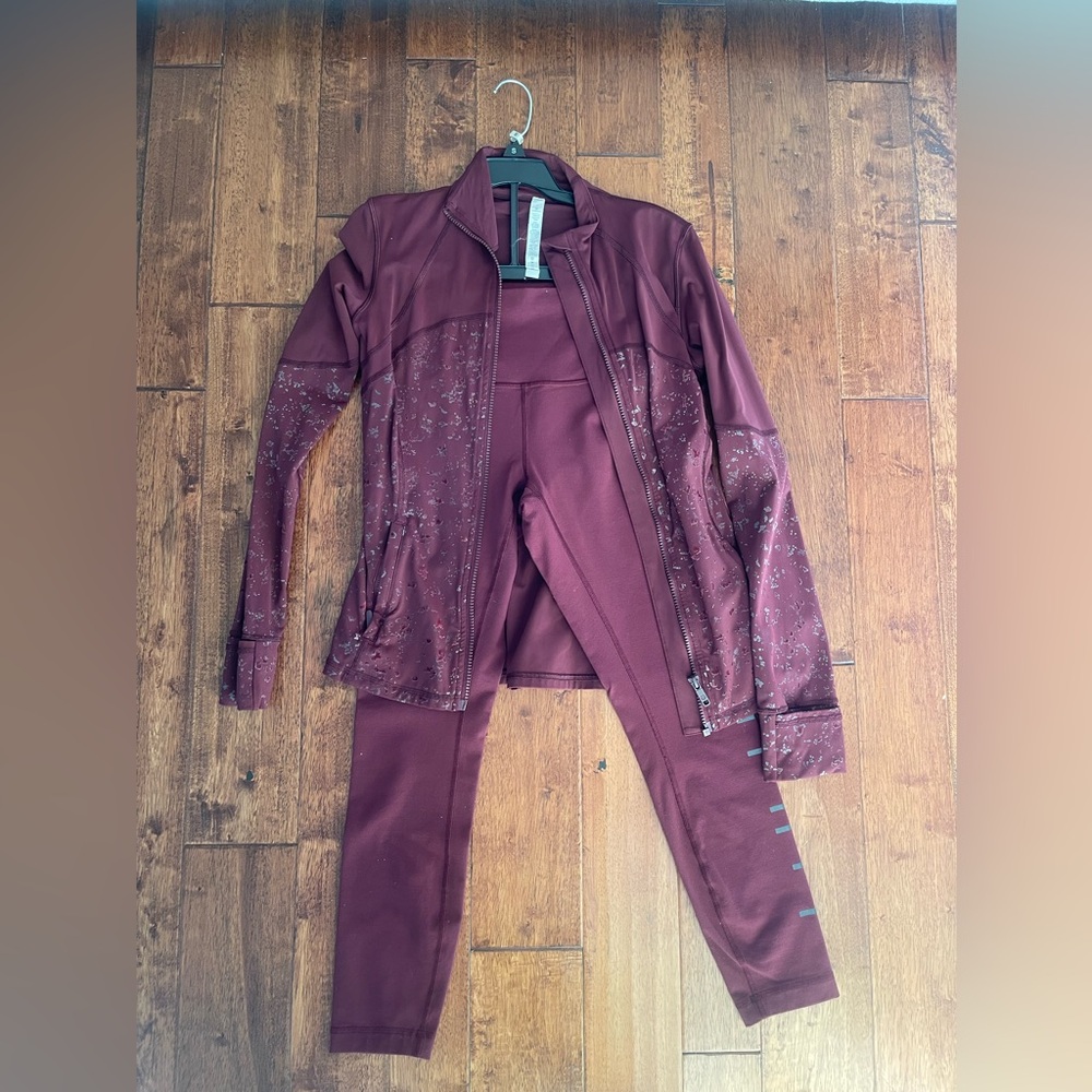 Lululemon maroon SET